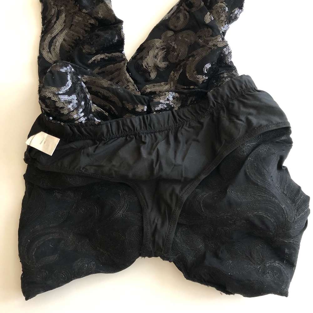 Last 2 🤩2 Pi Sequin Outfit - Picture 6 of 6